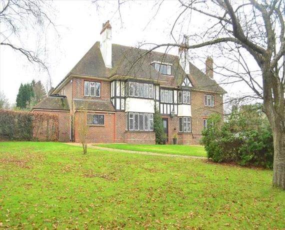 6 Bedroom Detached